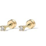 Gold stud earrings for men with diamond-look stone